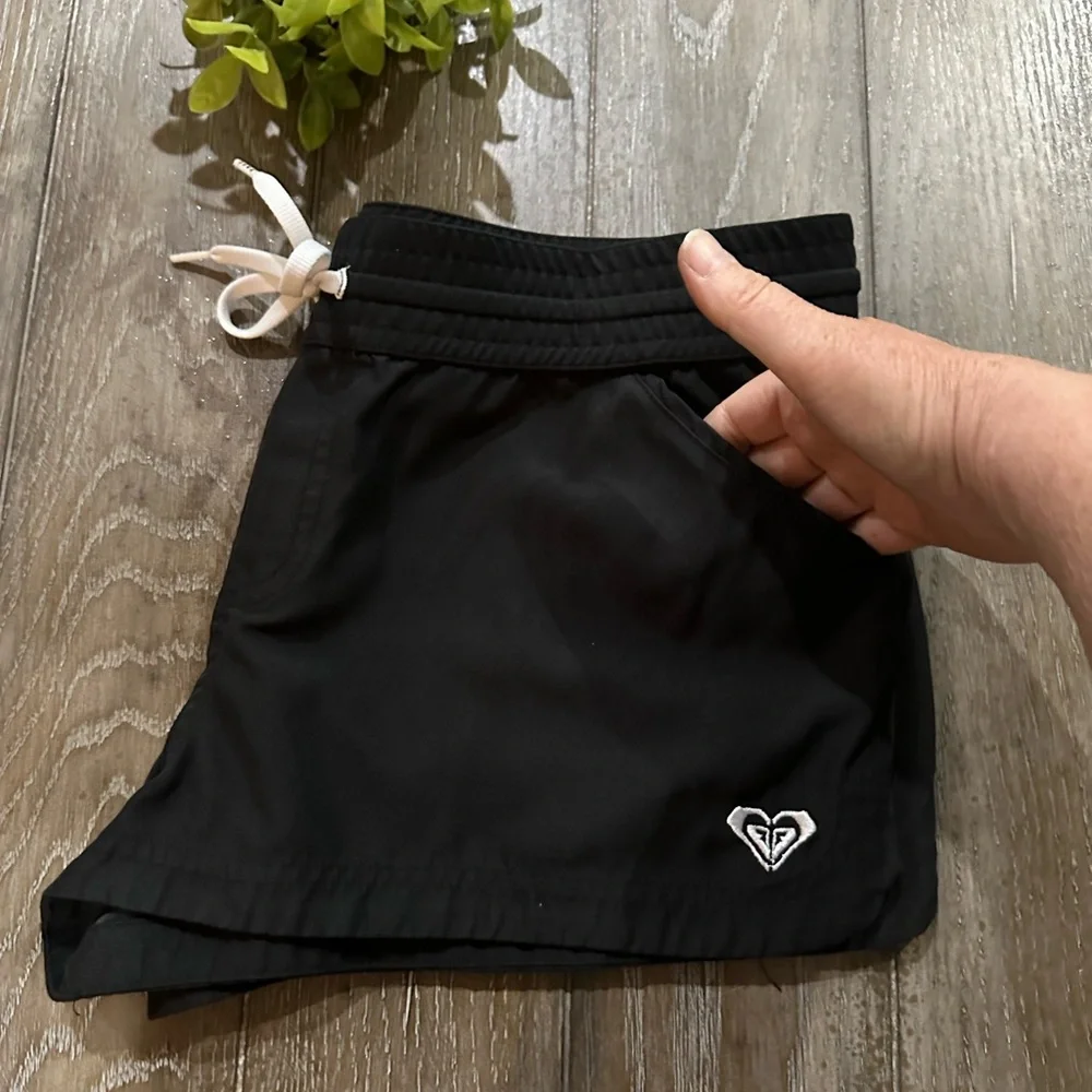 Roxy Shorts - Picture 9 of 9